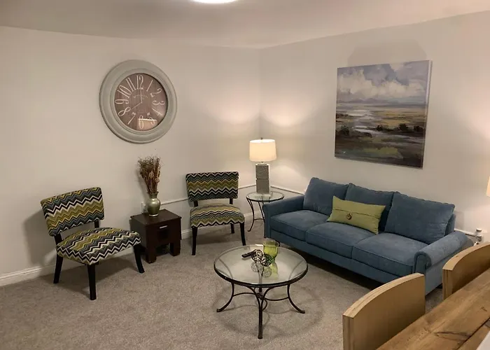 Stylish 2Bd/1Ba Apartment Located In Federal Hill