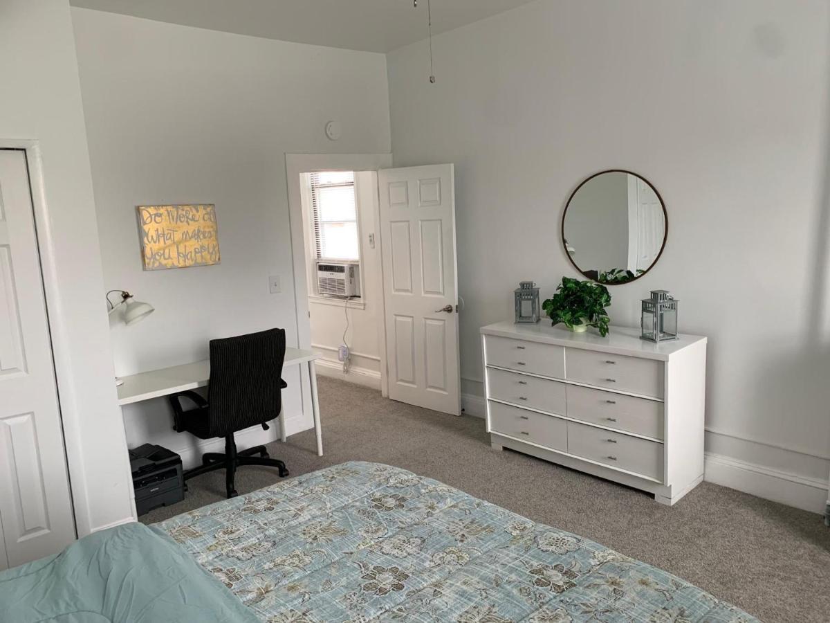 Apartment Stylish 2bd/1ba Located In Federal Hill